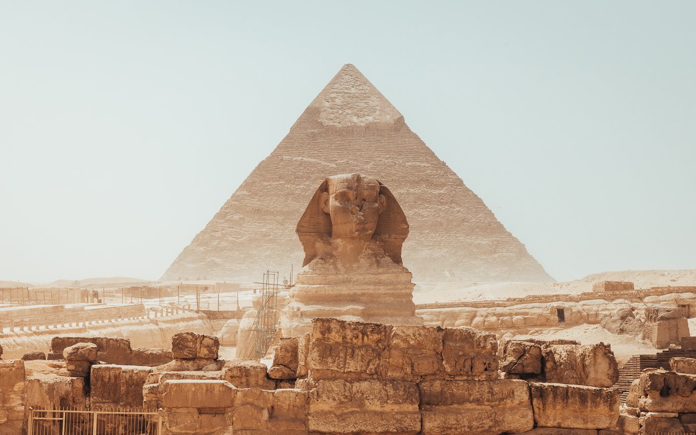Sphinx and pyramid Egypt destination page
