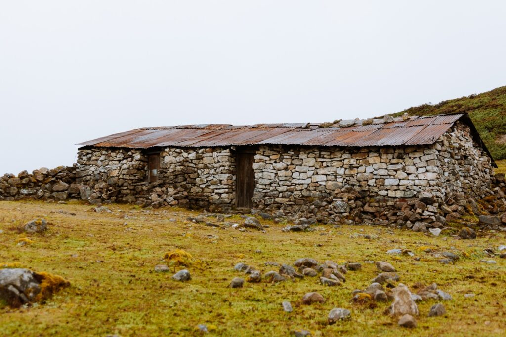 Hut on the trail from Dzongri to HMI Base Camp