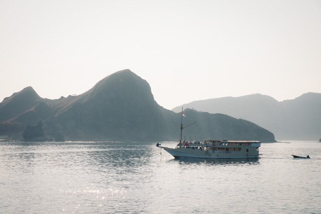 KOMODO ISLANDS BOAT TRIP FROM LOMBOK, LOMBOK TO FLORES WITH WANUA ADVENTURES