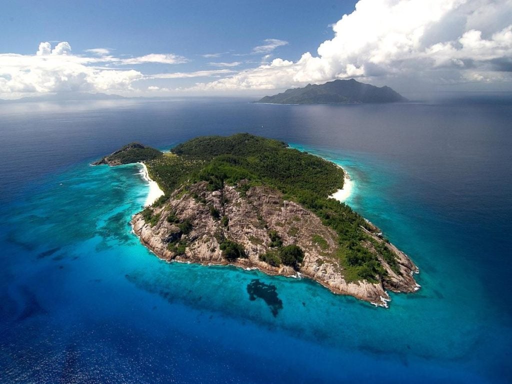 islands in the seychelles, north island