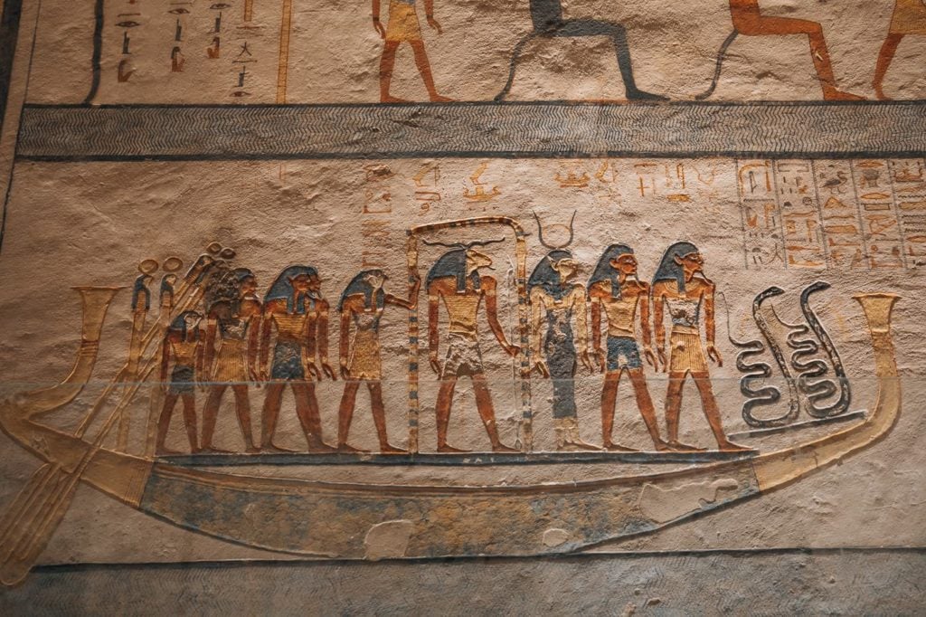 hieroglyphs in burial tomb, ancient egypt