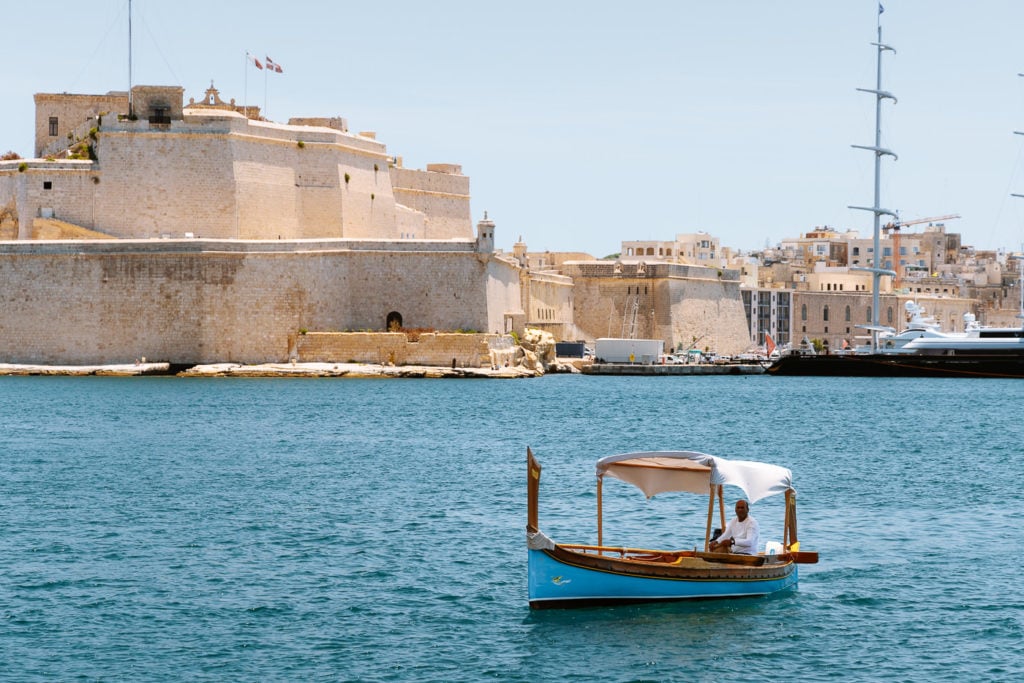Maltese dgħajsa at the Three Cities