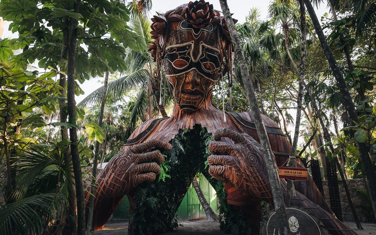 Ven a la Luz Sculpture in Tulum